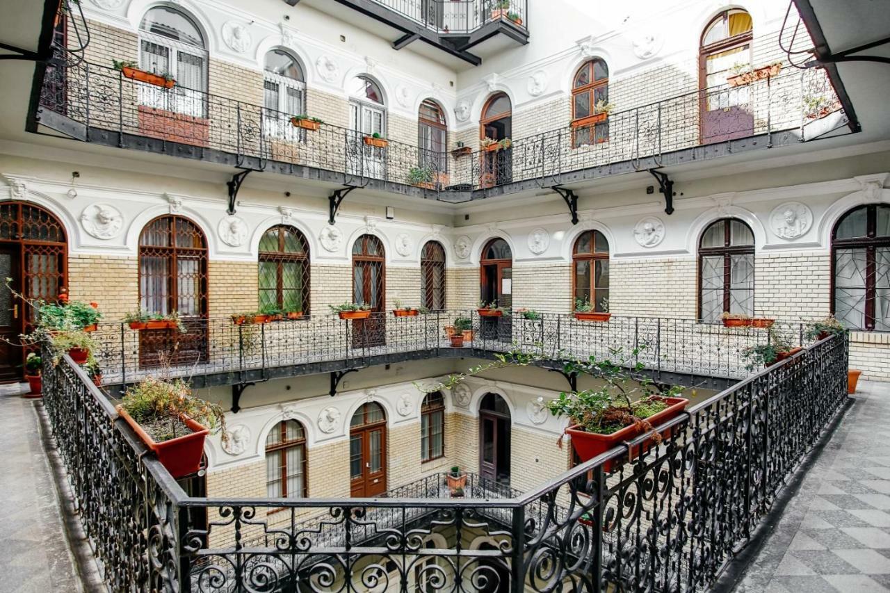 Cape Code Apartment Budapest