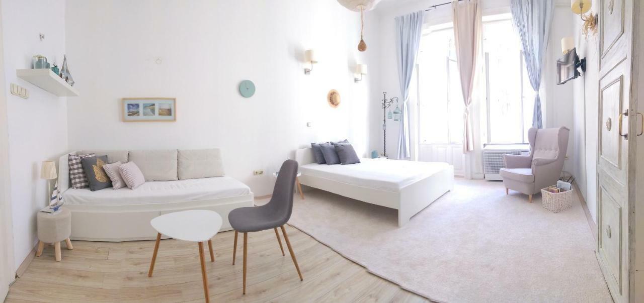 Cape Code Apartment Budapest
